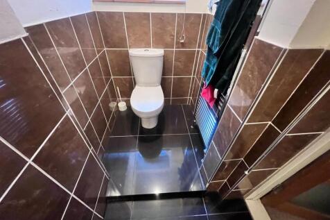 Ensuite room 2.jpg