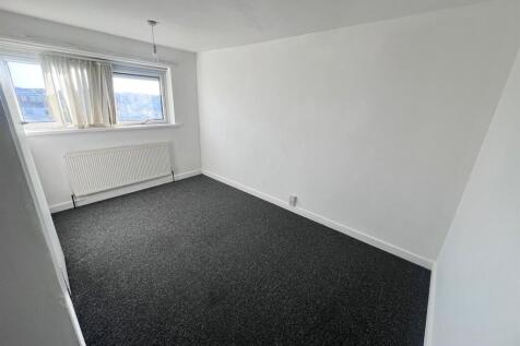 Bed1.jpg