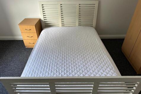 bed3.jpg