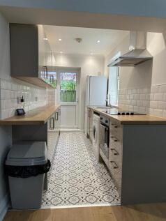 Kitchen4.jpg