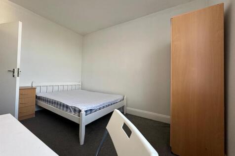 Bed1.1.jpg