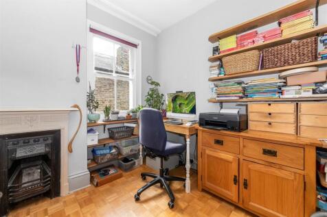 Bedroom 4 / Office