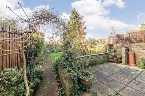 Garden to rear