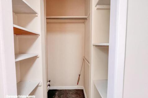 Walk in wardrobe