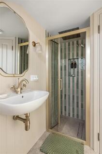Top Shower