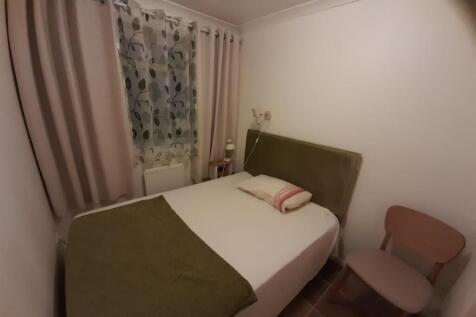 Bedroom 1 a