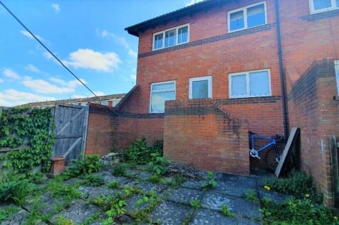Rear Garden .jpg