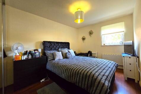 Thackhall Street, Stoke - Bedroom .jpg