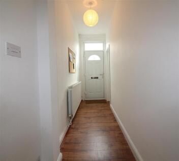 Swan Lane, Stoke - Hallway.jpg