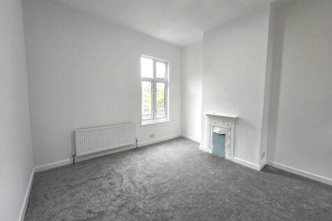 Bedroom Rear .jpg