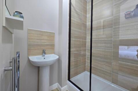 Avondale Road, Brandon - En-suite Shower Room