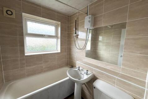 Bathroom.JPEG
