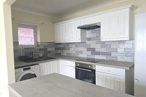 Sullivan Court, Wyken - Kitchen