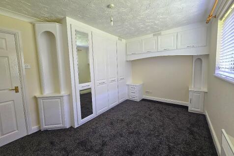Sullivan Court, Wyken - Bedroom