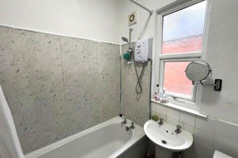 Bathroom.jpeg