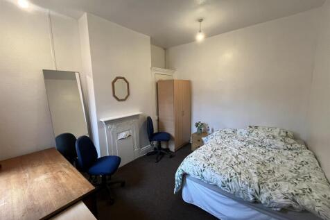 Bedroom .jpeg