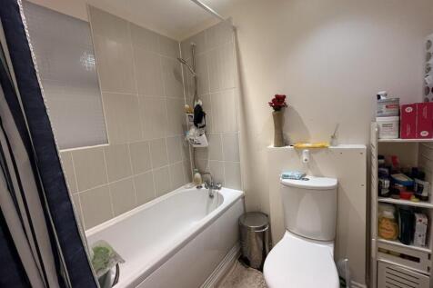 Cossington Road, Bathroom