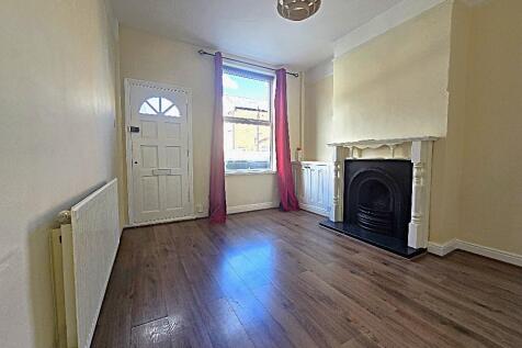 Enfield Road, Stoke - Lounge
