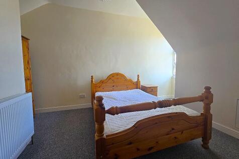 Enfield Road, Stoke - Top Floor Bedroom