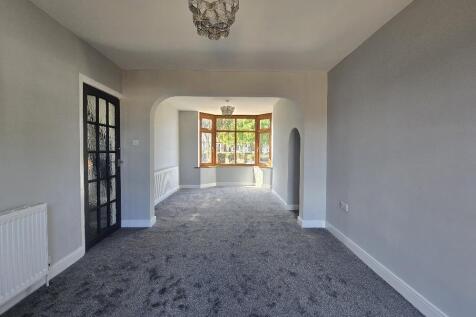 Sewall Highway, Wyken - Through Lounge-Dinging Roo