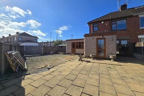 Sewall Highway, Wyken - Back Garden