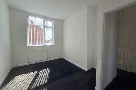 Statford Street, Stoke - Bedroom 1
