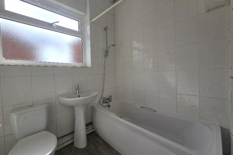 Statford Street, Stoke - First Floor Bathroom