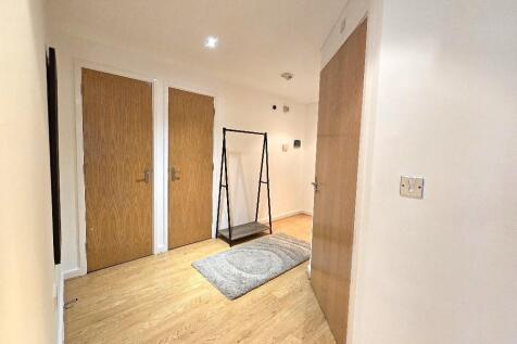 Riley House, CV Central - Hallway