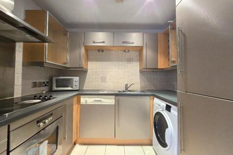 Riley House, CV Central - Kitchen