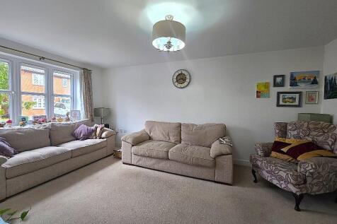 Old Farm Lane, Longford - Lounge.jpg