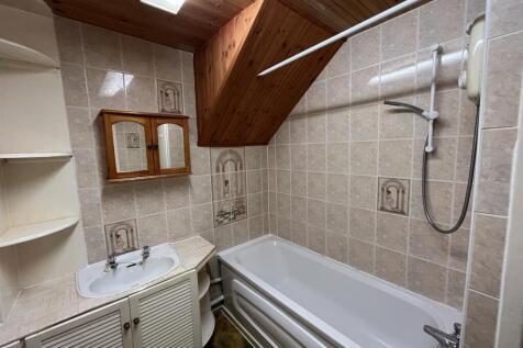 Cressage Road, Walsgrave - Bathroom