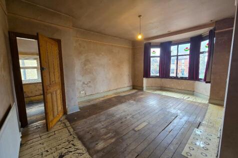 Binley Road, Stoke - Bedroom 1