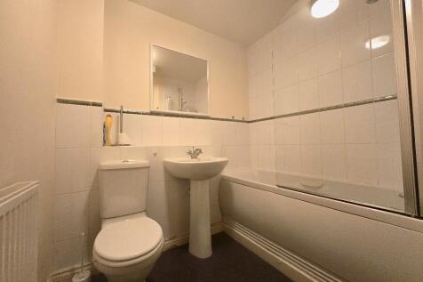 Thackhall Street, Stoke - Bathroom. jpg