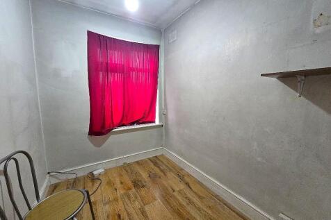 Oldham Avenue, Wyken - Bedroom 3