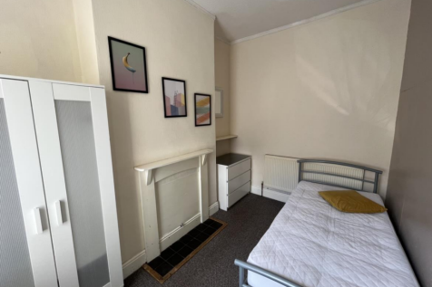 Newcombe Road, Earlsdon - Bedroom 4