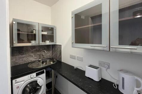 Foleshill Road, Foleshill - Kitchen