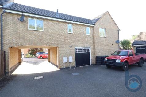 Rear Aspect / Garage