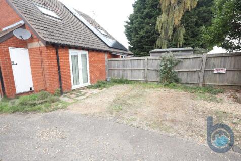 Garden/Parking