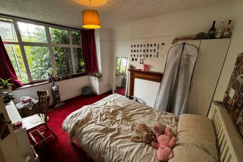 Bedroom 2.jpg