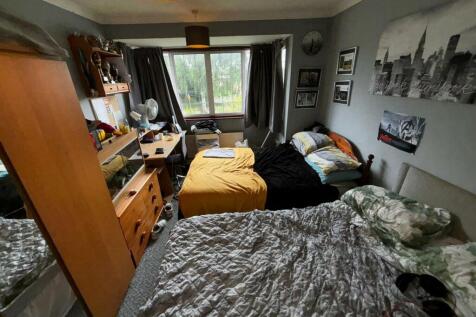 Bedroom 3.jpg