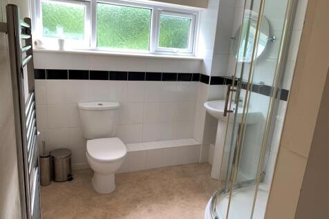 showerroom.jpg