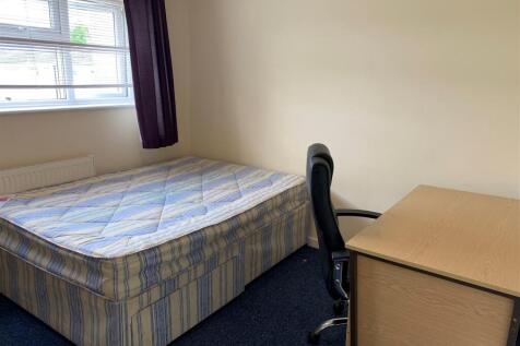 bed 2.jpg