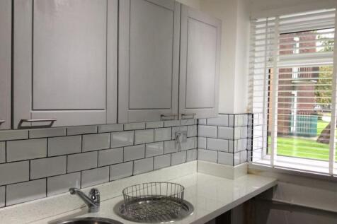 Kitchen 2.jpg