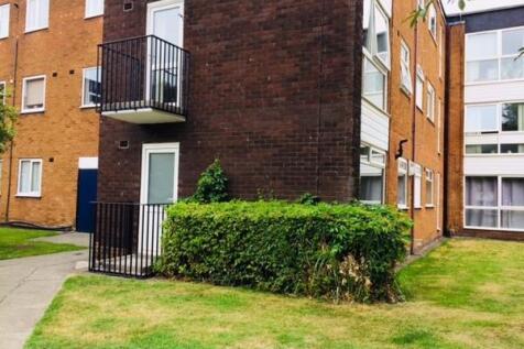 Meadow Court M21 9HH ext 2.jpg