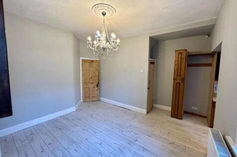 WhatsApp Image 2025-11-20 at 13.12.55_aea5389b.jpg