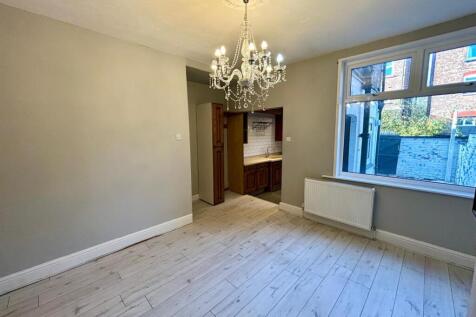 WhatsApp Image 2025-11-20 at 13.12.53_8a924eb8.jpg