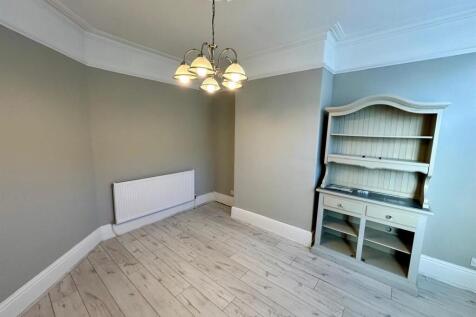 WhatsApp Image 2025-11-20 at 13.12.52_3b30324f.jpg