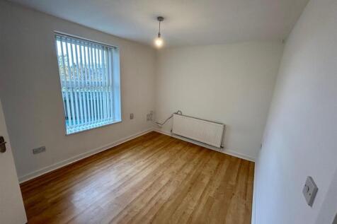 WhatsApp Image 2025-09-24 at 15.14.20_49e86f01.jpg