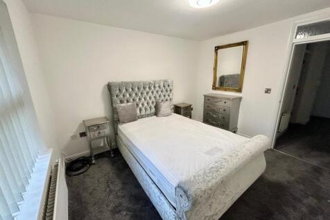 WhatsApp Image 2025-11-07 at 15.24.28_1fc128c6.jpg