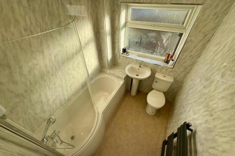 WhatsApp Image 2025-11-20 at 10.21.16_771c3a3f.jpg